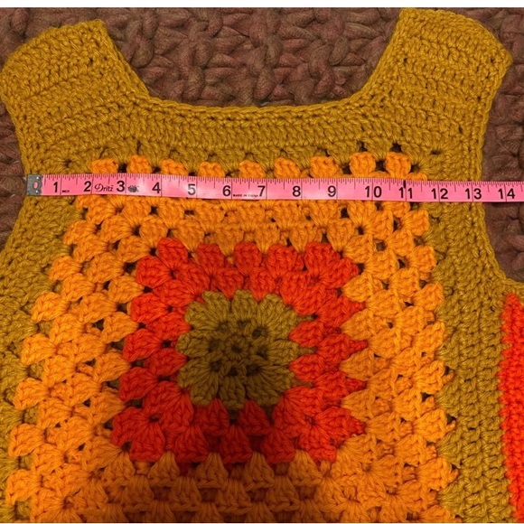 Vintage Crochet Granny Squares Sweater Vest Size Medium - Picture 4 of 7